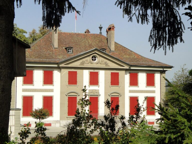 Lohn Manor: Official Estate of the Swiss Federal Council