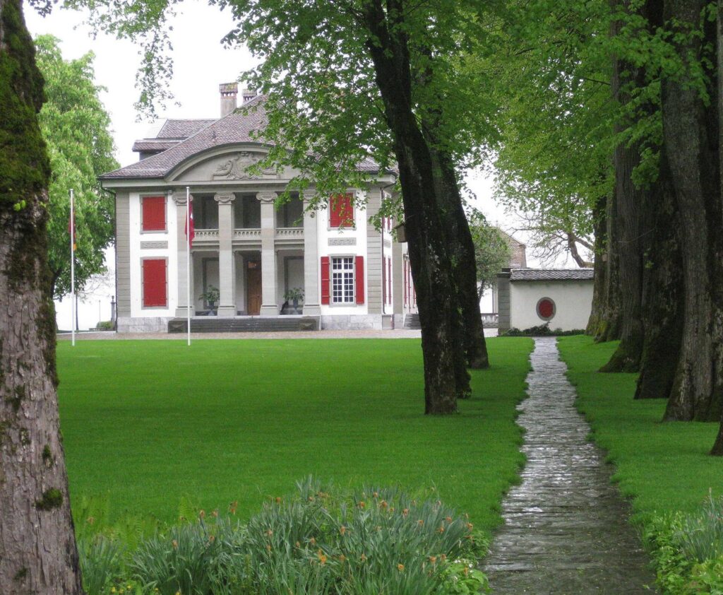 Lohn Manor: Official Estate of the Swiss Federal Council 2 Lohn Manor