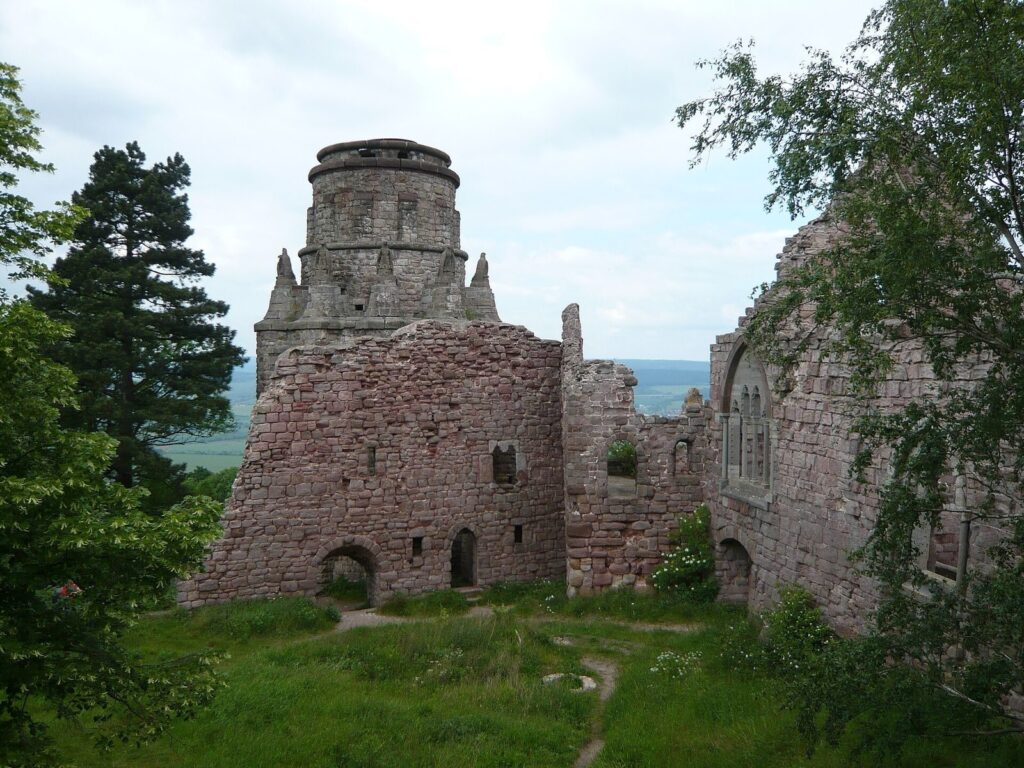 Rothenburg Castle: A Medieval Stronghold in Thuringia 1 Rothenburg