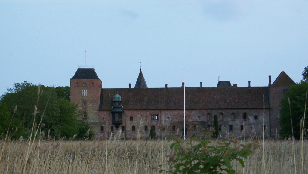 Aalholm: A Royal Castle and Administrative Seat on Lolland, Denmark 2 Aalholm