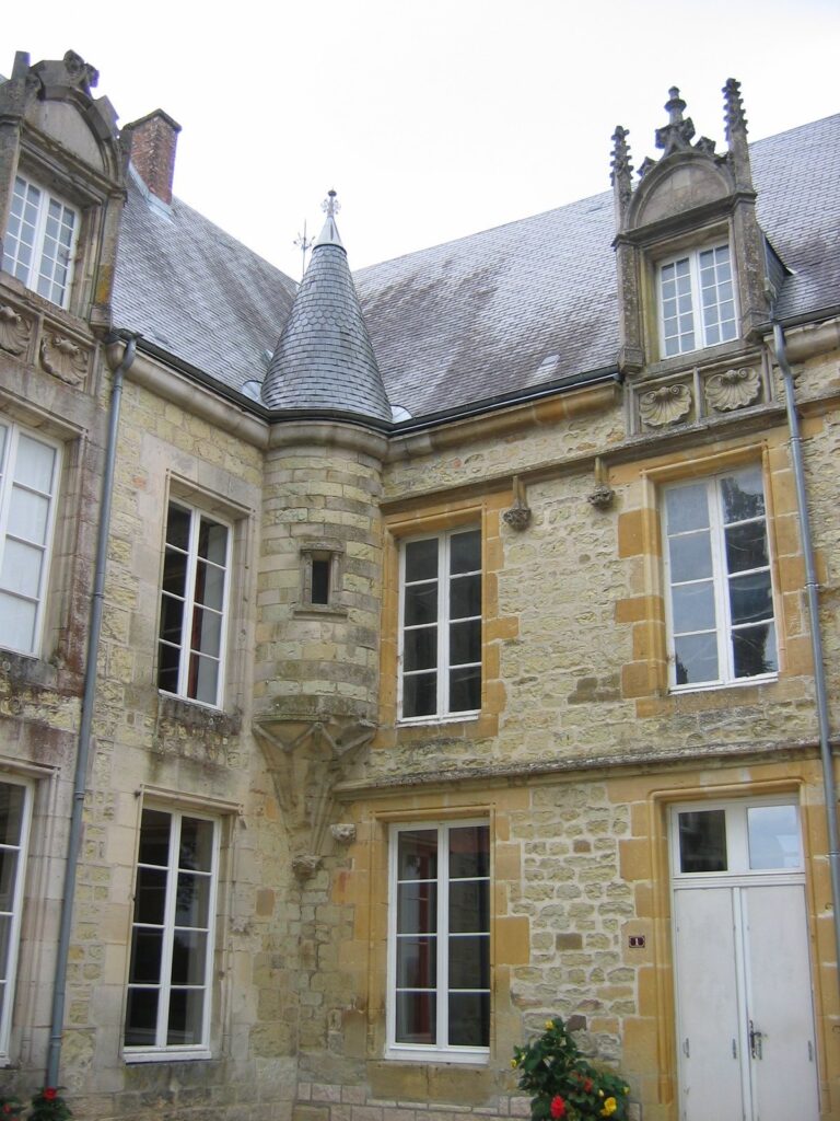 Cornay Castle: A Seventeenth-Century Renaissance Residence in France 2 Château de Cornay