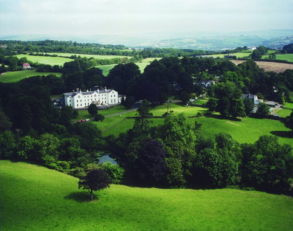 Court Colman Manor: An Eighteenth-Century Manor House in Wales 1 Court Colman Manor