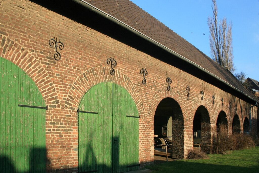 Bourheim Castle: A Moated Lowland Castle in Germany 3 Burg Bourheim