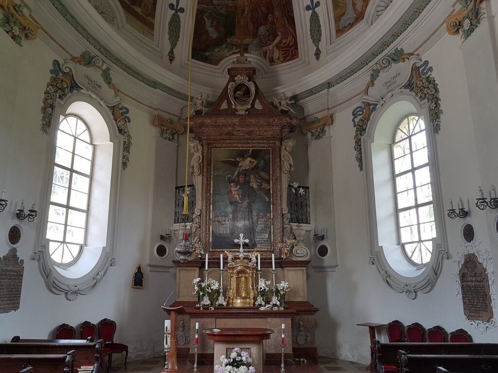 Söllheim Castle: A Baroque Castle in Hallwang, Austria 3 Söllheim Castle