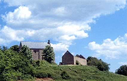 Beaumont-le-Richard Castle: A Medieval Lord’s Residence in Normandy