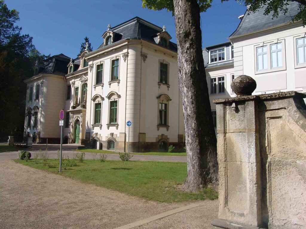 Friedersdorf Castle: A Neo-Baroque Manor House in Saxony 2 Schloss Friedersdorf