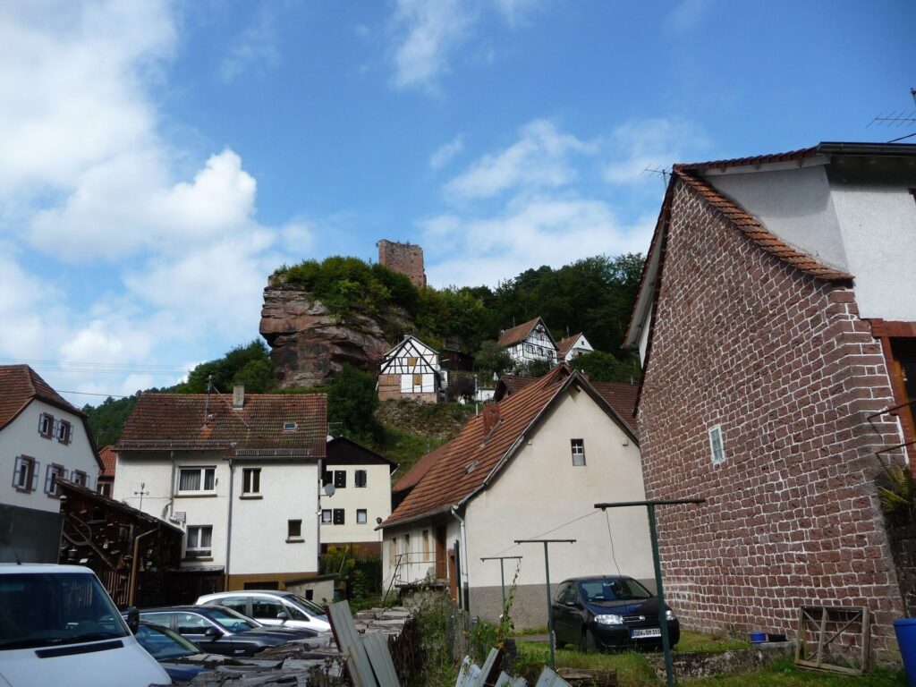 Elmstein Castle