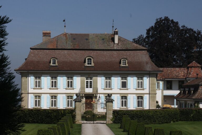 Griset de Forel Castle: A Baroque Country Residence in Switzerland