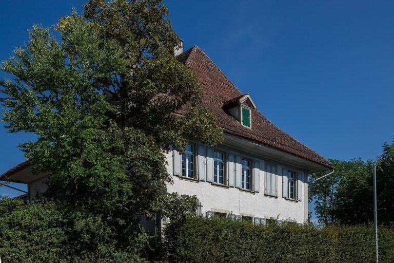 Campagne Rubigen: An 18th-Century Country Estate in Switzerland