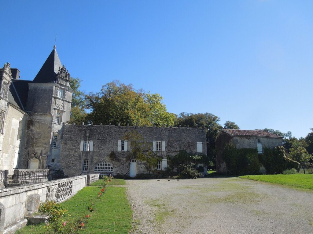 Breuil Castle: A Renaissance Noble Residence in France 3 Château du Breuil