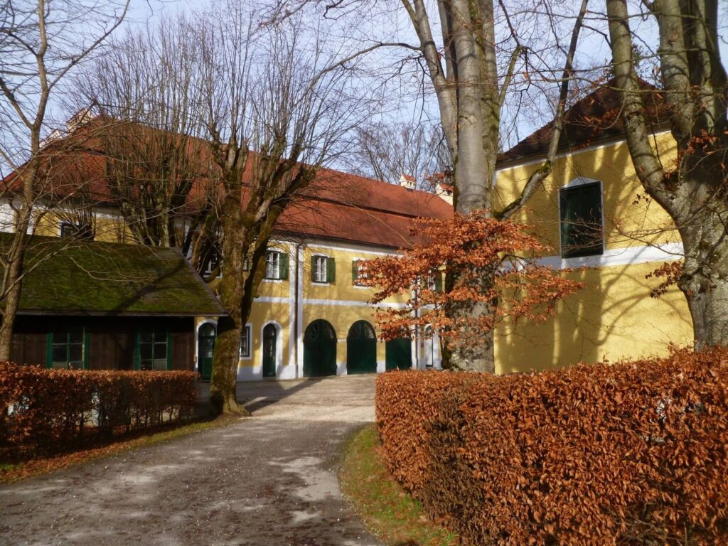 Kogl Castle (Schloss Kogl): An Estate in Upper Austria 2 Schloss Kogl