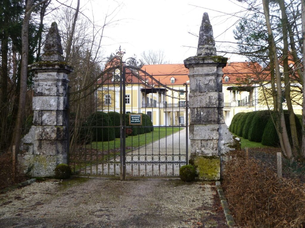 Kogl Castle (Schloss Kogl): An Estate in Upper Austria 3 Schloss Kogl