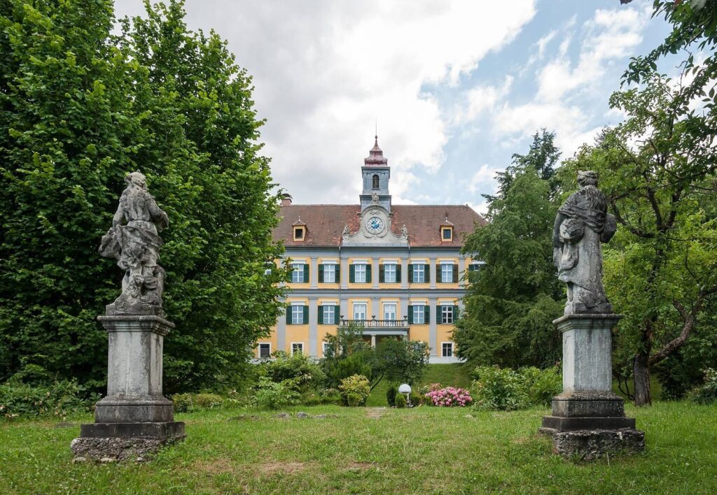 Premstätten Castle: A Noble Estate and Mission School in Styria 3 Schloss Premstätten