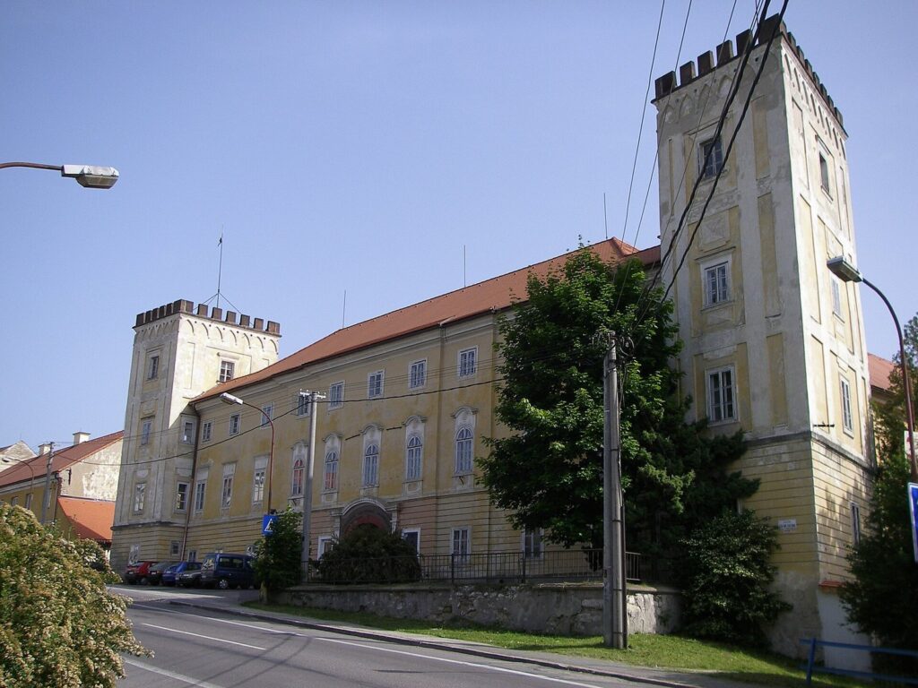 Žiar nad Hronom Castle: A Renaissance-Baroque Episcopal Residence in Slovakia 2 Žiar nad Hronom Manor house