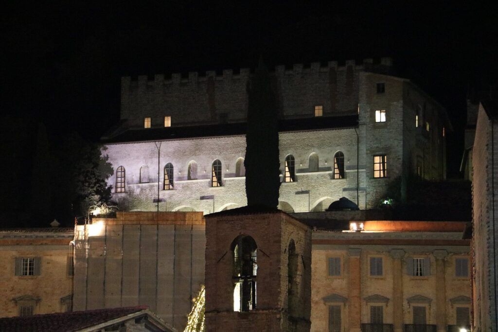 Palazzo Ducale, Gubbio: A Renaissance Court Residence 1 Palazzo Ducale, Gubbio
