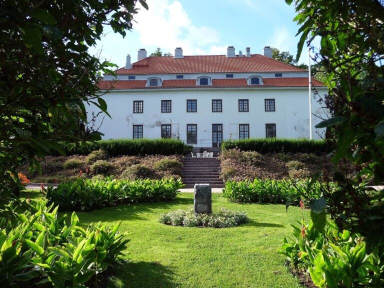 Träskända Manor: A Historic Estate in Espoo, Finland
