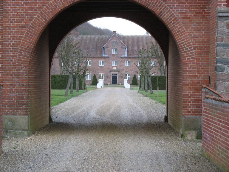 Palstrup: A Danish Manor Estate