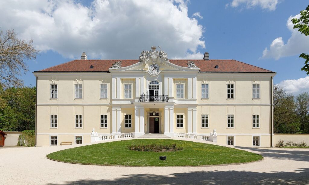 Wilfersdorf Castle: A Baroque Residence and Cultural Centre in Austria 1 Wilfersdorf Castle