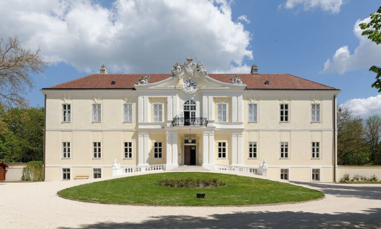 Wilfersdorf Castle: A Baroque Residence and Cultural Centre in Austria