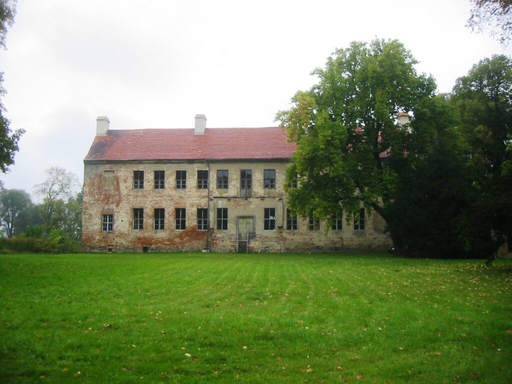 Schloß Münchehofe: A Prussian Manor House and Estate 2 Schloß Münchehofe