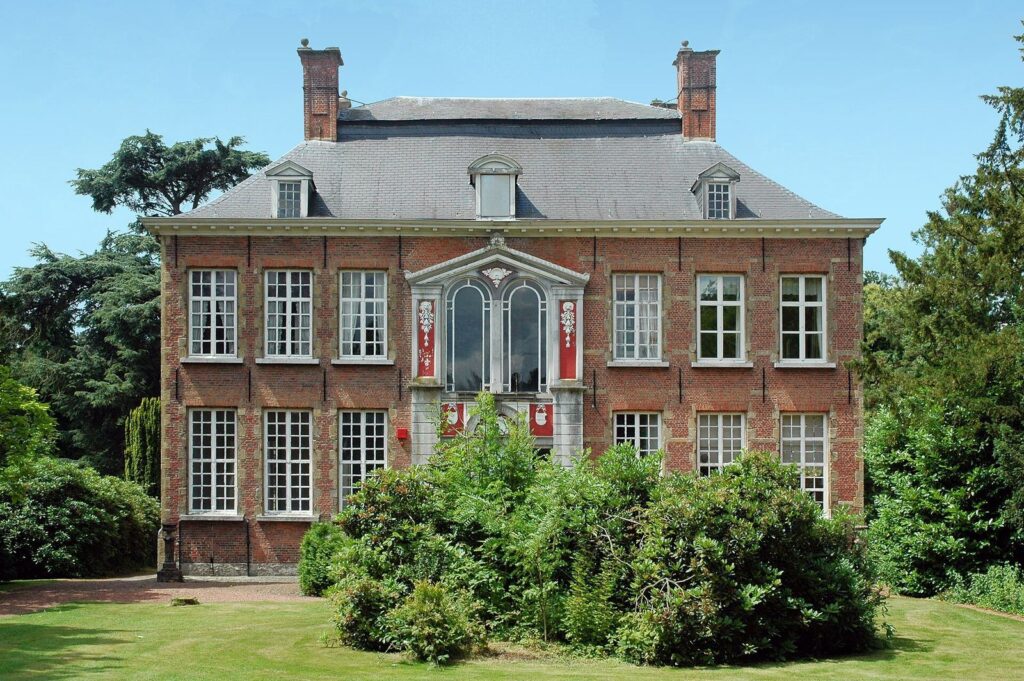 Berlare Castle: An Estate and Municipal Centre in Belgium 1 Kasteel van Berlare