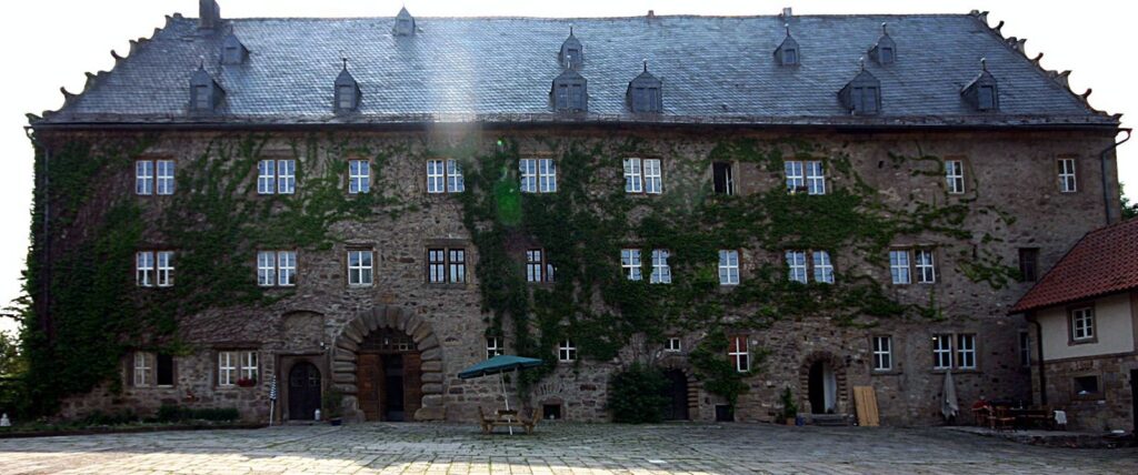 Bettenburg Castle: A Renaissance Hill Castle in Germany 2 Bettenburg castle