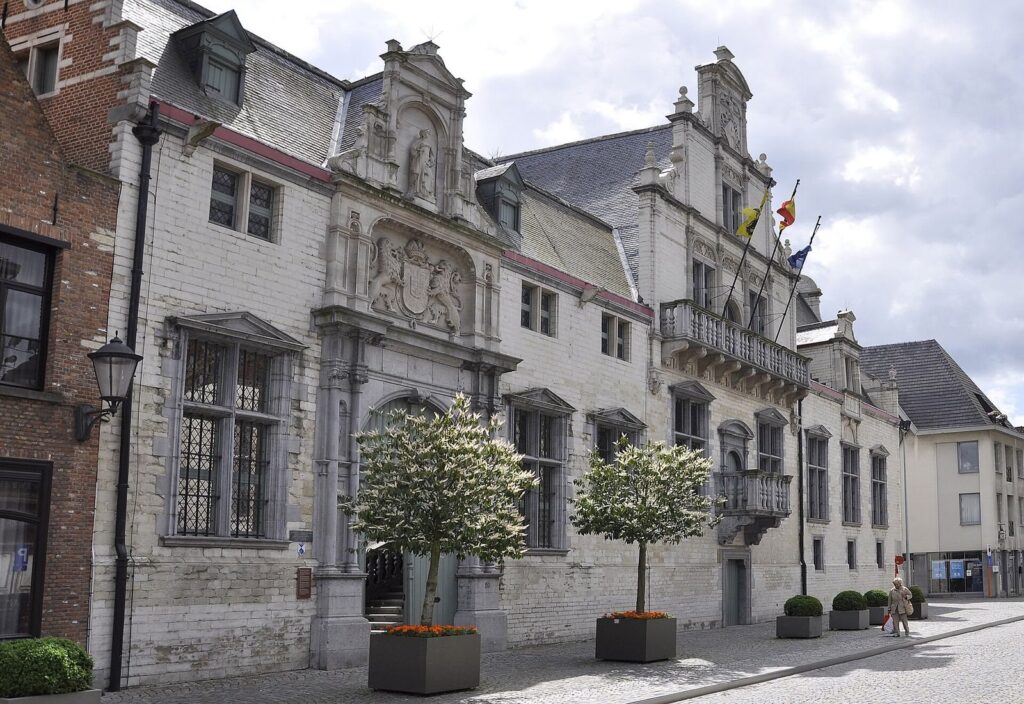 Hof van Savoye: A Renaissance Palace and Judicial Seat in Mechelen 2 Hof van Savoye