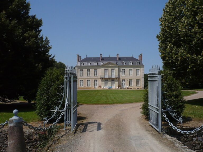 Le Lavouër Castle: A Vendée War Headquarters in France