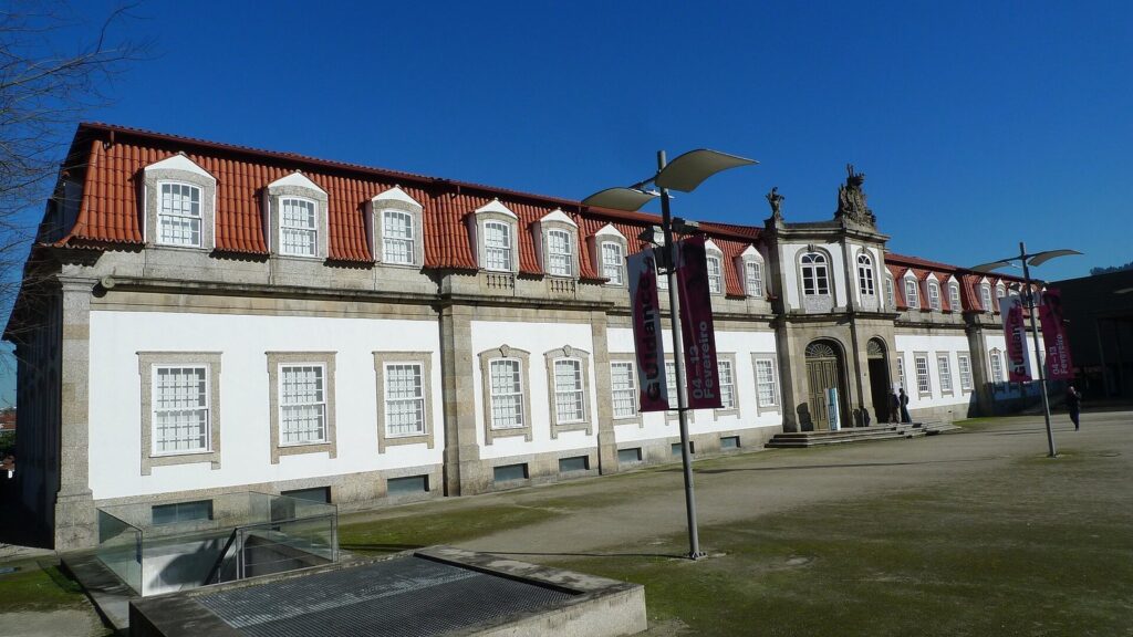 Palácio de Vila Flor: An Eighteenth-Century Baroque Palace in Portugal 1 Palácio de Vila Flor
