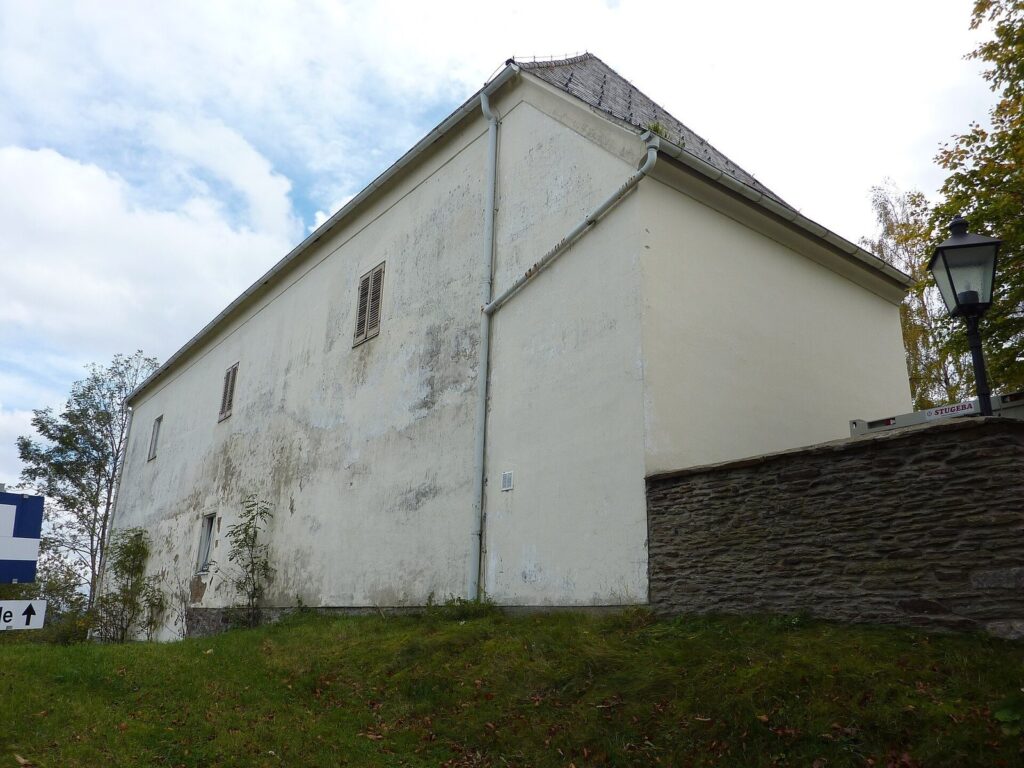 Pfarrhof Pack: A Former Castle Now Serving as a Parsonage 1 Pfarrhof Pack