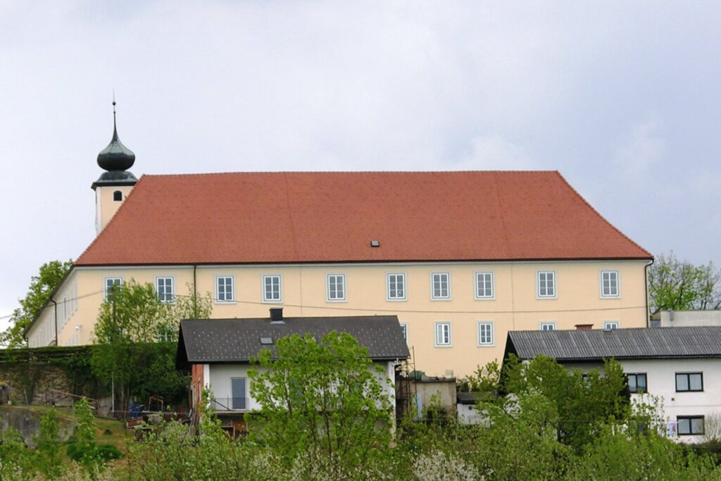 Lannach Castle: A Historic Residence and Site of Nazi-Era Forced Labor 2 Schloss Lannach