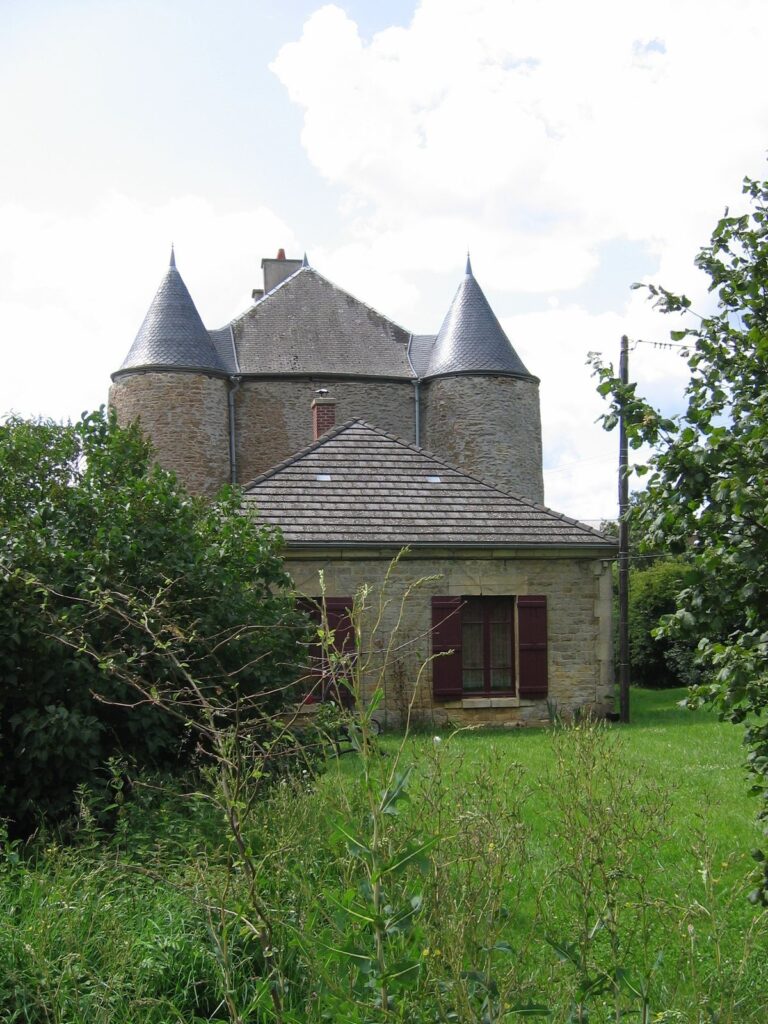 Villers Castle: A Sixteenth-Century Fortified House in France
