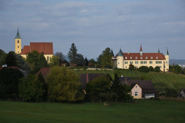 St. Martin Castle, Graz: A Renaissance Castle and Adult Education Center