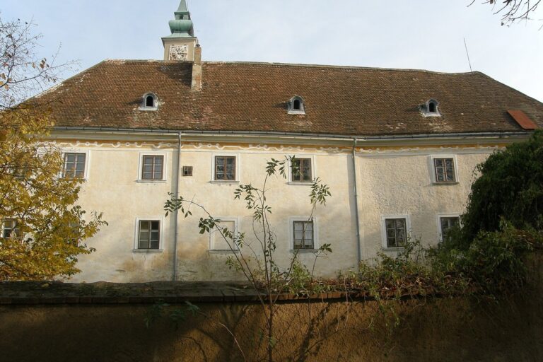Poysbrunn Castle: A Noble Residence in Lower Austria