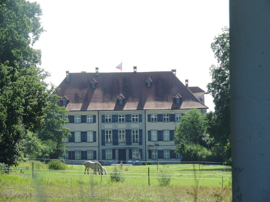 Amerdingen Castle: A Neoclassical Residence in Germany 1 Schloss Amerdingen
