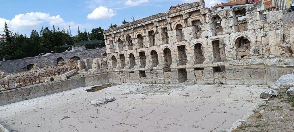 Basilica Therma: A Roman Imperial Public Bath in Türkiye 3 Basilica Therma