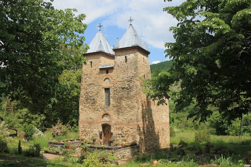 Church of the Holy Mother of God, Donja Kamenica: A Medieval Orthodox Church 1 Church of the Holy Mother of God, Donja Kamenica