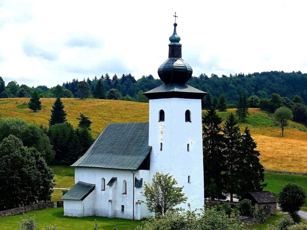 Church of the Nativity of St. John the Baptist: A Gothic Catholic Church in Kremnické Bane 1 Church of the Nativity of St. John the Baptist