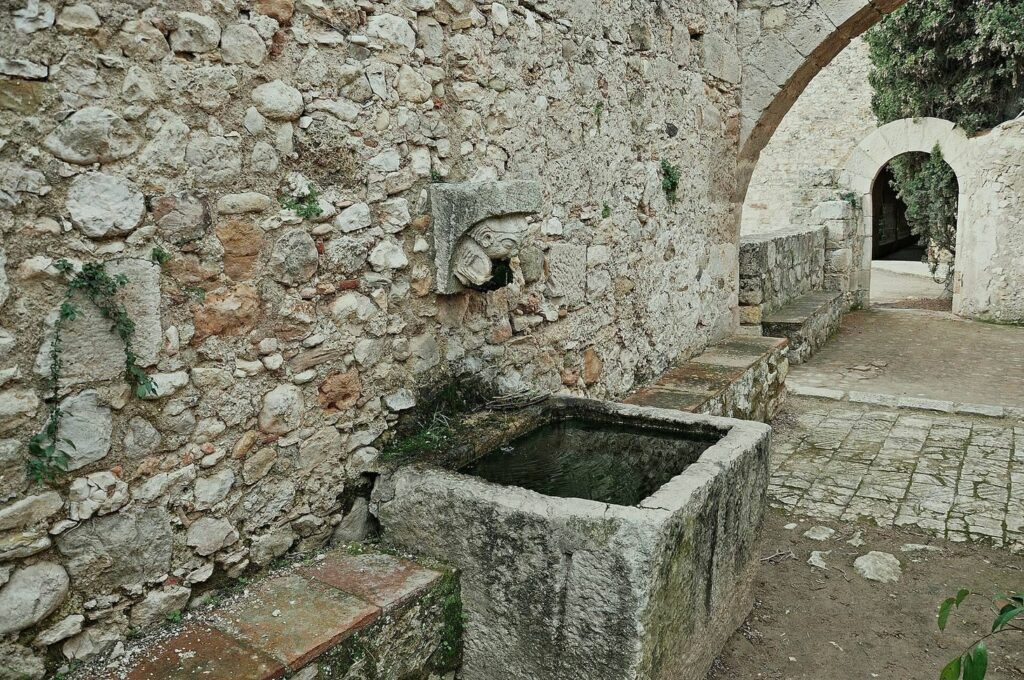 Santes Creus: A Cistercian Abbey in Catalonia 3 Santes Creus