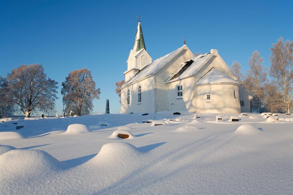Hurum Church: A Medieval Parish Church in Norway 3 Hurum Church