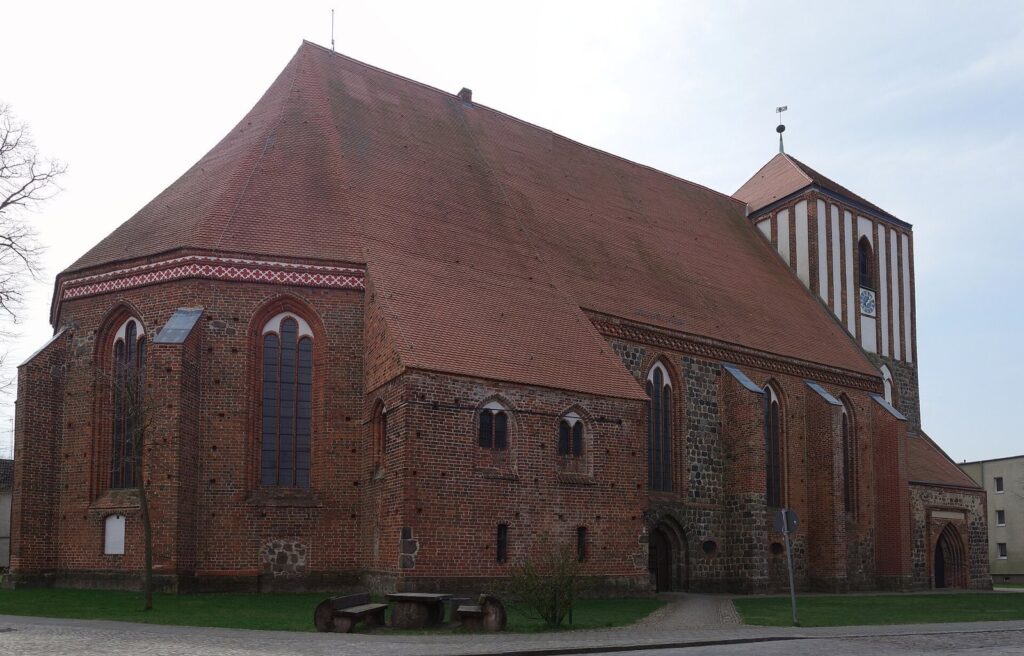 St. Peter and Paul Wusterhausen: A Gothic Brick City Church 1 St. Peter and Paul Wusterhausen