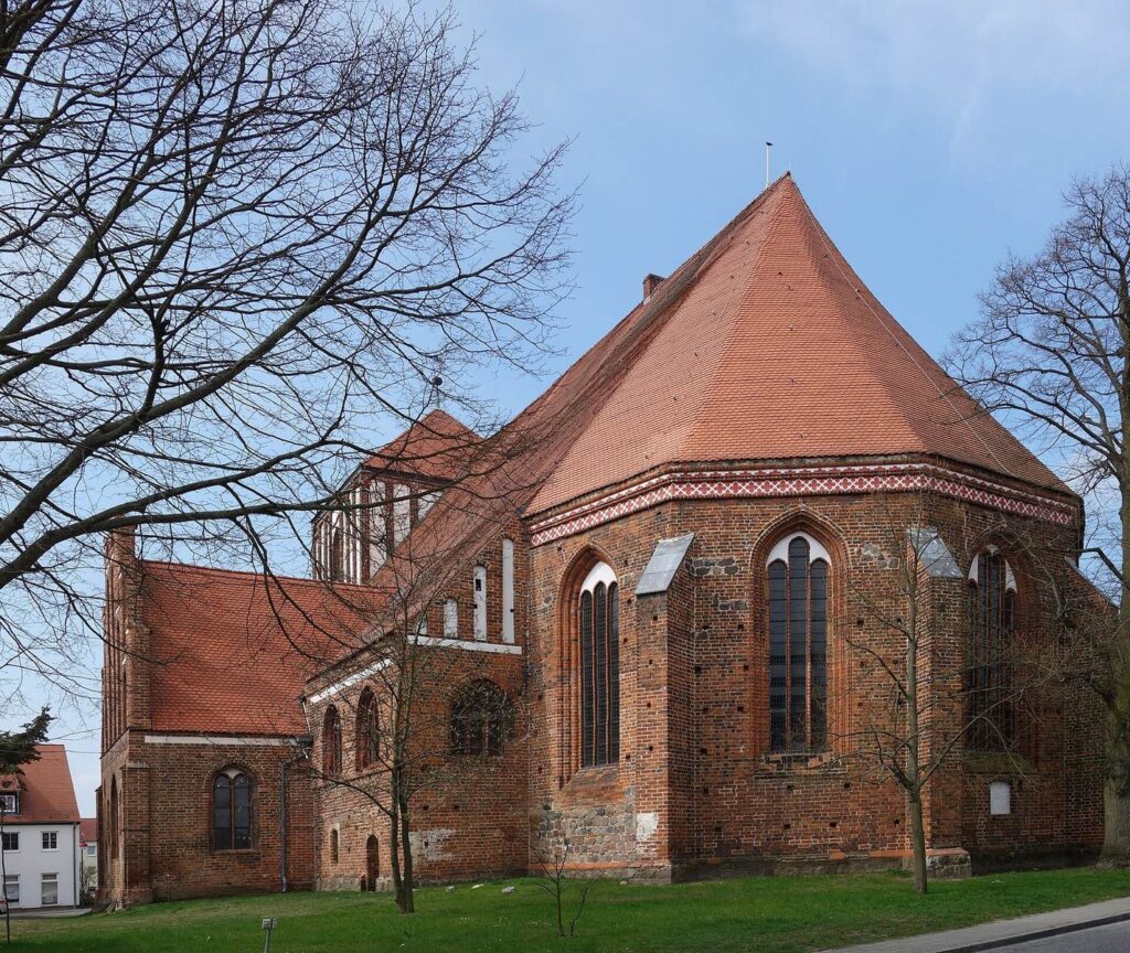 St. Peter and Paul Wusterhausen: A Gothic Brick City Church 2 St. Peter and Paul Wusterhausen