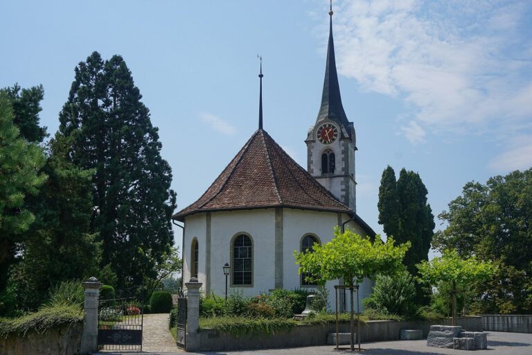 Seedorf Reformed Church: A Medieval Parish Church in Switzerland