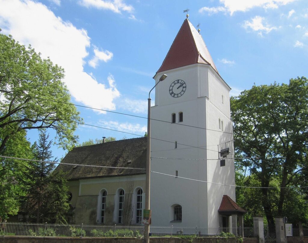 Stephanuskirche (Mockau): A Lutheran Church in Leipzig 1 Stephanuskirche (Mockau)
