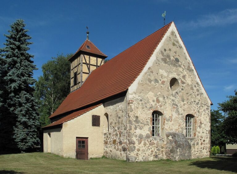 Görsdorf Village Church (Storkow): A Late Medieval Evangelical Church
