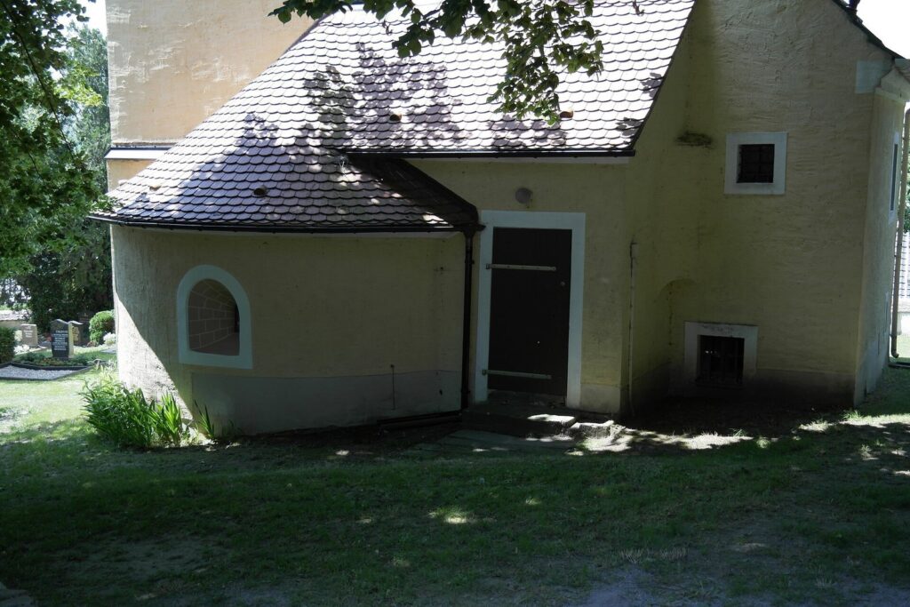Schmorkau Church in Oschatz, Germany: A Historic Parish Church 2 Kirche Schmorkau (Oschatz)