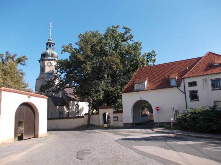 Lampertswalde Church: A Historic Lutheran Church in Saxony