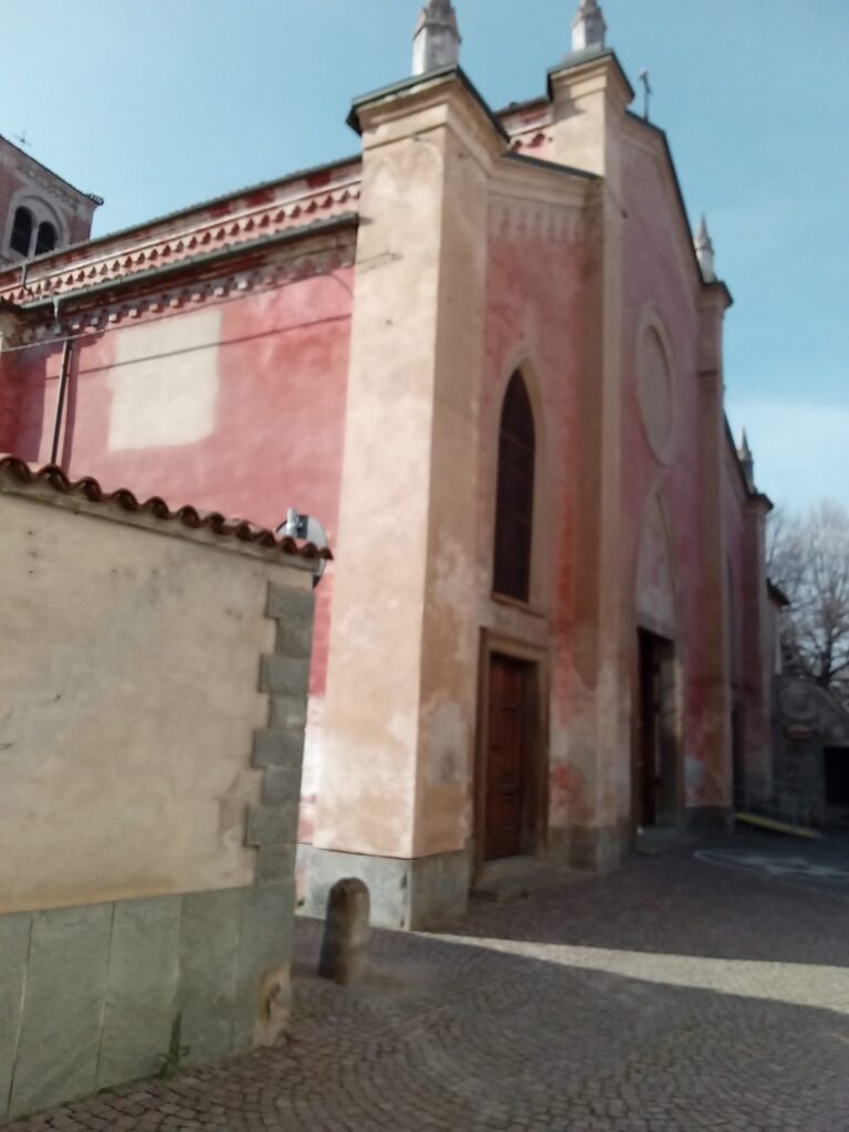 Beata Vergine delle Grazie: A Marian Sanctuary in Cavallermaggiore 1 Beata Vergine delle Grazie
