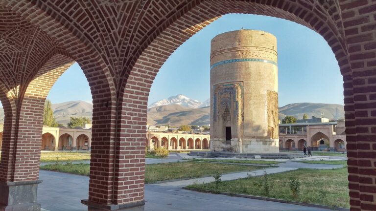 Sheikh Haydar Mausoleum: A Tomb and Memorial in Meshginshahr, Iran