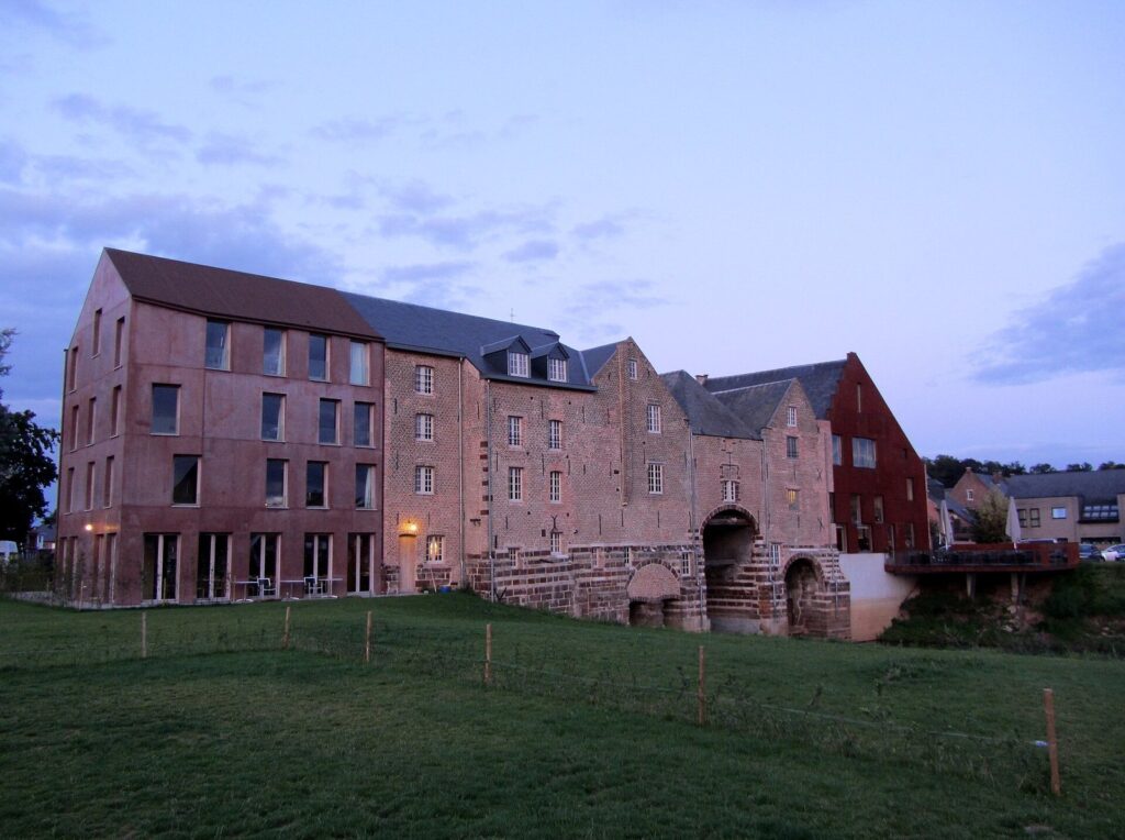 ’s Hertogenmolens: A Fortified Watermill Complex in Aarschot 2 's Hertogenmolens